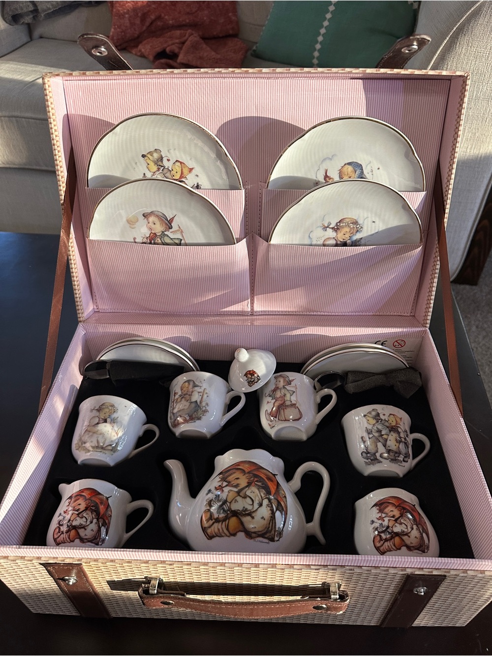 Germany Hummel Porcelain Children's Tea Set For 4 Rare In Picnic Basket New